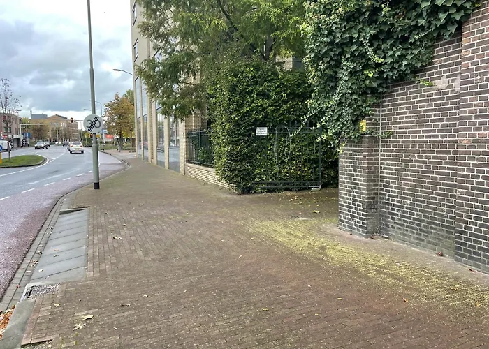 Luxe Suite, Near Station & Free Wifi Διαμέρισμα