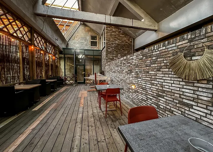 Luxe Suite, Near Station & Free Wifi * Oss